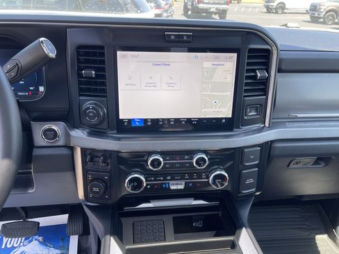 Certified 2025 Ford F350 Platinum w/ FX4 Off-Road Package AWD/4WD image 20