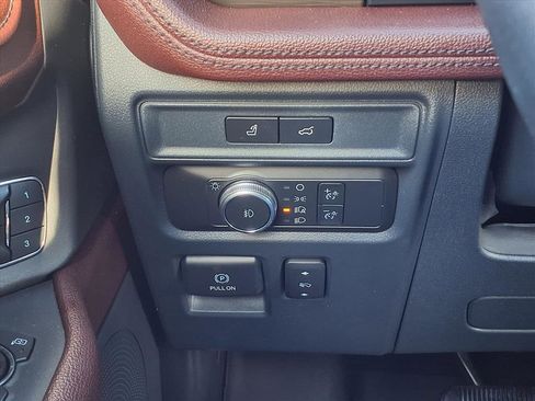 Used 2022 Ford Expedition Max Limited image 20