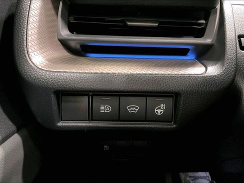 Used 2024 Toyota Prius XLE AWD/4WD image 16