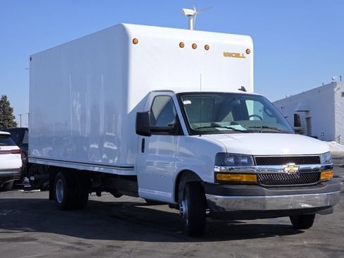 New 2026 Chevrolet Express 3500 w/ Power Convenience Package image 12