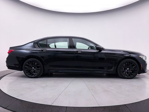Used 2022 BMW 750i xDrive w/ Luxury Rear Seating Package image 44