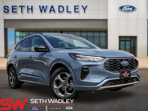 Used 2023 Ford Escape ST-Line w/ Tech Pack #1 FWD image 1