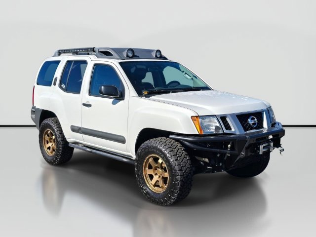Used 2015 Nissan Xterra PRO-4X w/ Pro-4x Leather Package AWD/4WD image 7
