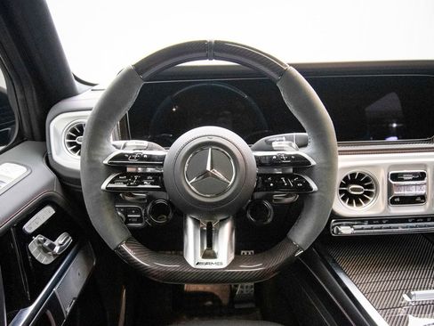 Used 2025 Mercedes-Benz G 63 AMG 4MATIC image 11