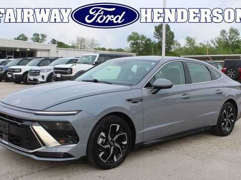 Used 2025 Hyundai Sonata SEL FWD image 1
