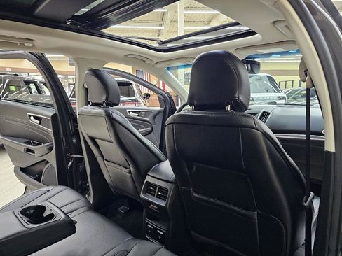 Used 2015 Ford Edge Titanium w/ Equipment Group 302A FWD image 24