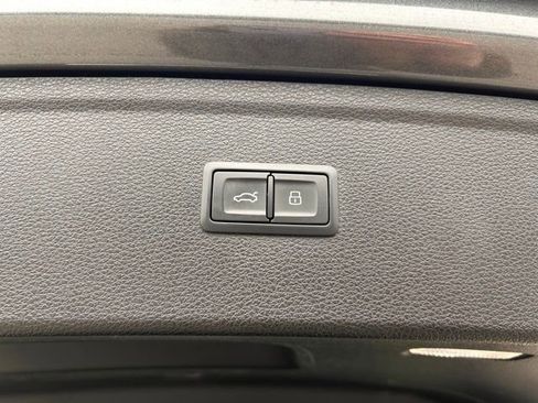 Used 2019 Audi SQ5 Premium Plus w/ Premium Plus Package AWD/4WD image 51