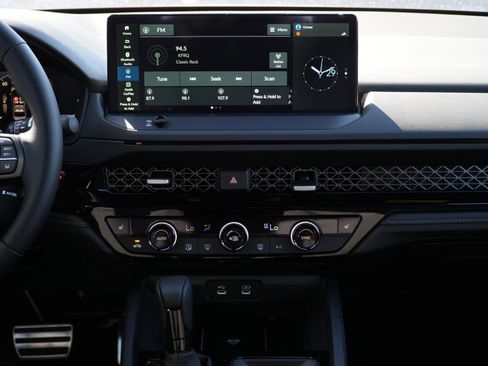 Used 2025 Honda Accord Sport image 26