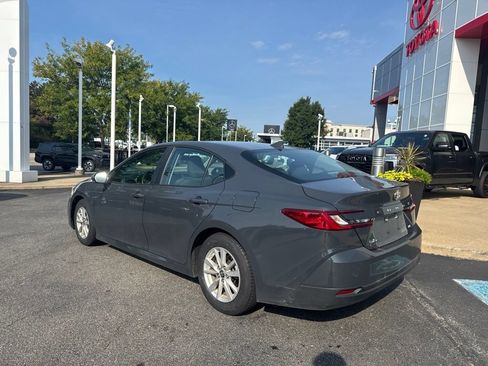 Used 2025 Toyota Camry LE FWD image 3