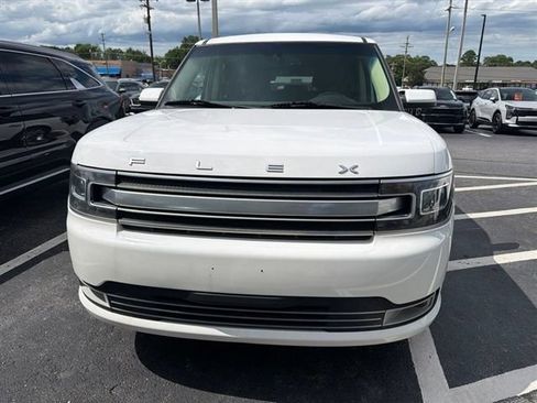 Used 2019 Ford Flex Limited FWD image 2