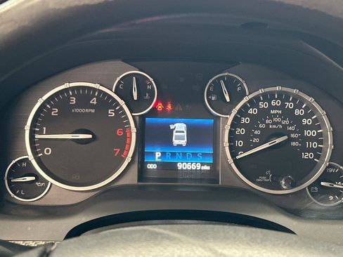Used 2014 Toyota Tundra SR5 w/ SR5 Upgrade Package RWD image 26