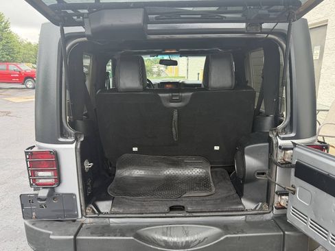 Used 2014 Jeep Wrangler Rubicon w/ Dual Top Group AWD/4WD image 15