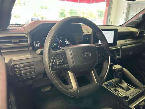 Certified 2024 Toyota Tacoma SR5 AWD/4WD image 13