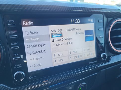 Used 2022 Toyota Tacoma TRD Off-Road image 15