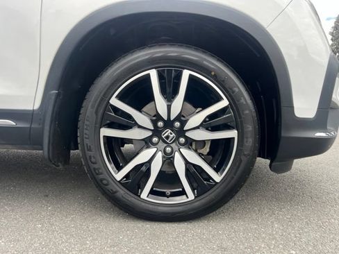 Used 2020 Honda Pilot Elite image 4