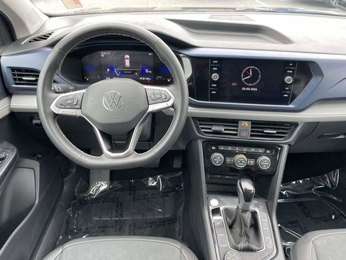 Used 2024 Volkswagen Taos SE image 24