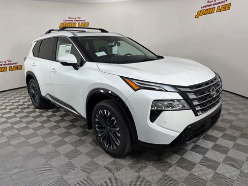 New 2026 Nissan Rogue Platinum w/ Platinum Premium Package image 8