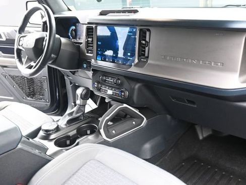 Used 2021 Ford Bronco Outer Banks AWD/4WD image 25