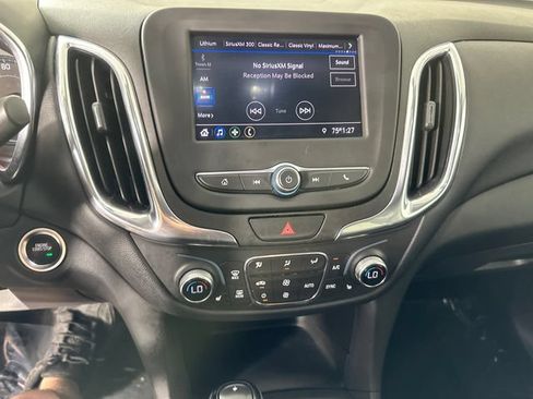 Used 2020 Chevrolet Equinox LT FWD image 30