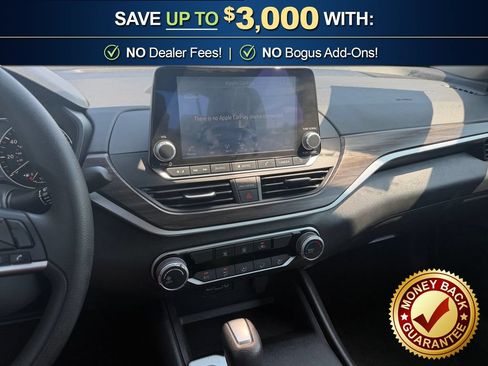 Used 2025 Nissan Altima 2.5 SV FWD image 20