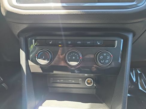 Used 2024 Volkswagen Tiguan S AWD/4WD image 17