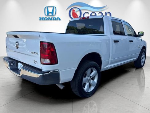 Used 2023 RAM 1500 Classic SLT AWD/4WD image 3