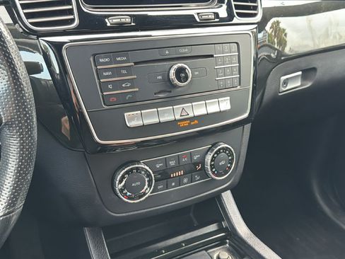 Used 2018 Mercedes-Benz GLE 350 image 23