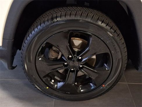 Used 2020 Jeep Compass Latitude image 7