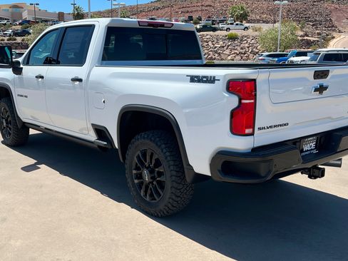 New 2026 Chevrolet Silverado 2500 LTZ w/ LTZ Plus Package AWD/4WD image 3