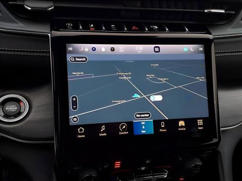 Used 2023 Jeep Grand Cherokee L Limited image 4