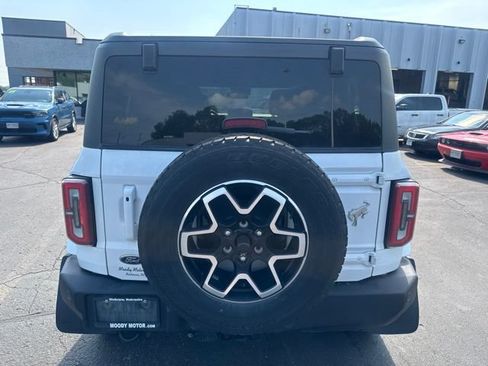 Used 2023 Ford Bronco Outer Banks AWD/4WD image 9