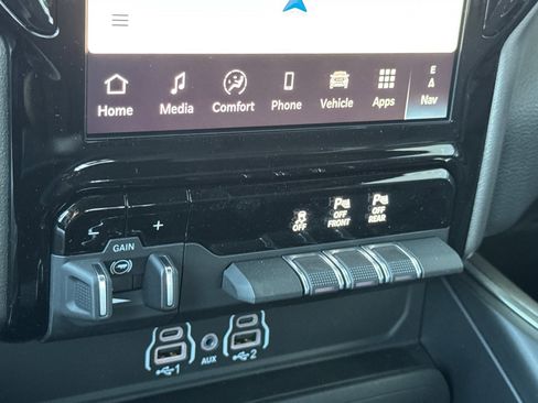 New 2026 RAM 1500 4x4 Crew Cab image 19