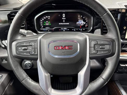 Used 2025 GMC Sierra 1500 Elevation w/ Preferred Package AWD/4WD image 29