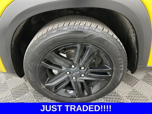 Used 2024 Chevrolet Trax ACTIV w/ Driver Confidence Package FWD image 12