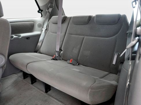 Used 2004 Toyota Sienna LE FWD image 12