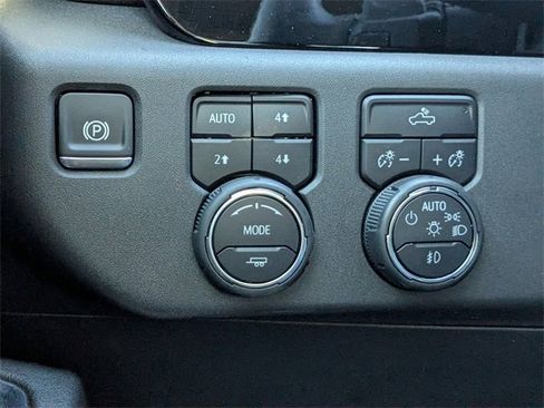 Certified 2024 Chevrolet Silverado 1500 LT Trail Boss w/ Convenience Package II image 36