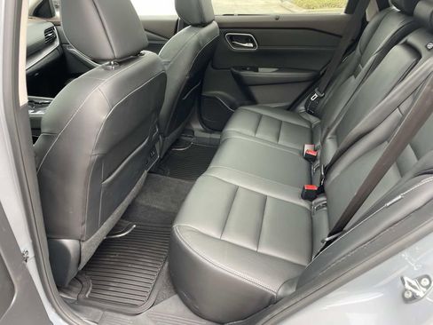 Used 2021 Nissan Rogue SL image 14