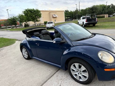 Used 2008 Volkswagen Beetle S image 27