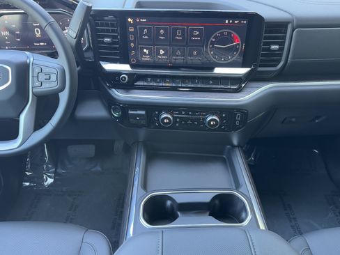 New 2026 GMC Sierra 2500 SLT w/ SLT Premium Package image 25