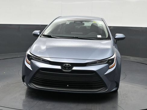 Used 2023 Toyota Corolla LE FWD image 9