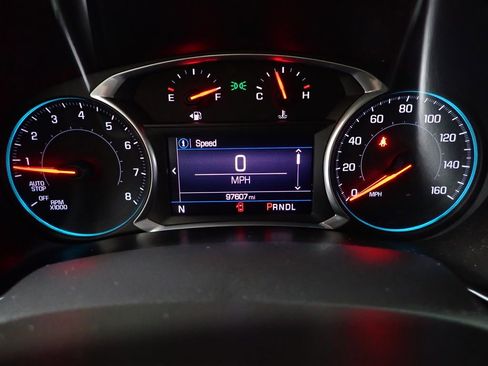 Used 2019 Chevrolet Equinox LT image 23