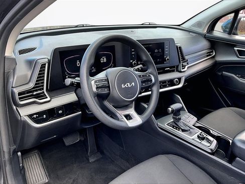Used 2023 Kia Sportage LX image 16