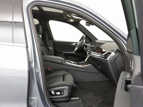 New 2026 BMW X5 xDrive50e image 21