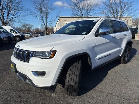 Used 2022 Jeep Grand Cherokee Limited w/ Tech Group image 3