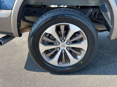 Used 2018 Ford F150 King Ranch w/ Equipment Group 601A Luxury AWD/4WD image 43