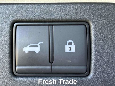 Used 2024 Nissan Ariya AWD image 17