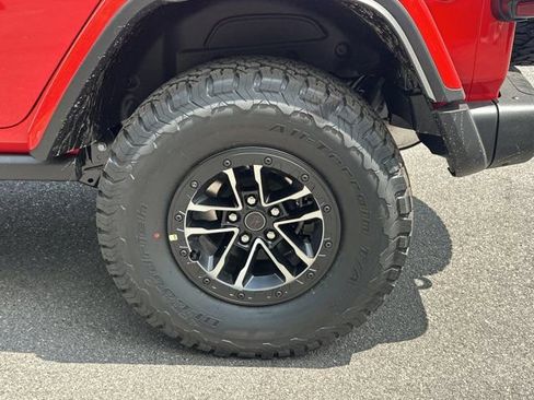 New 2026 Jeep Wrangler Unlimited Rubicon AWD/4WD image 18