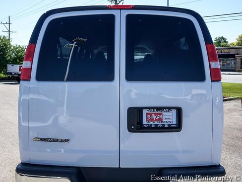 Used 2024 Chevrolet Express 3500 LT w/ LT Preferred Equipment Group RWD image 7