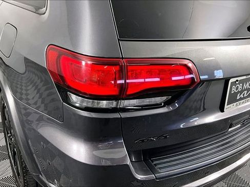 Used 2018 Jeep Grand Cherokee Altitude image 20