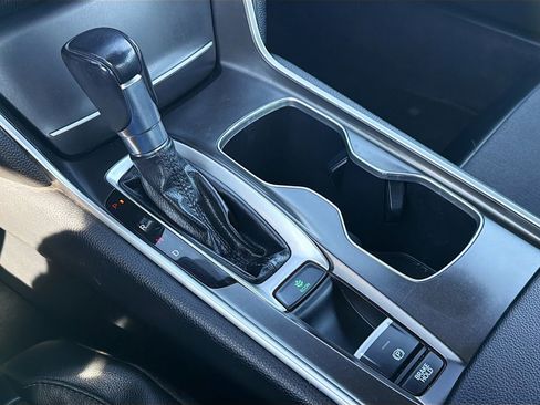 Used 2022 Honda Accord Sport image 18